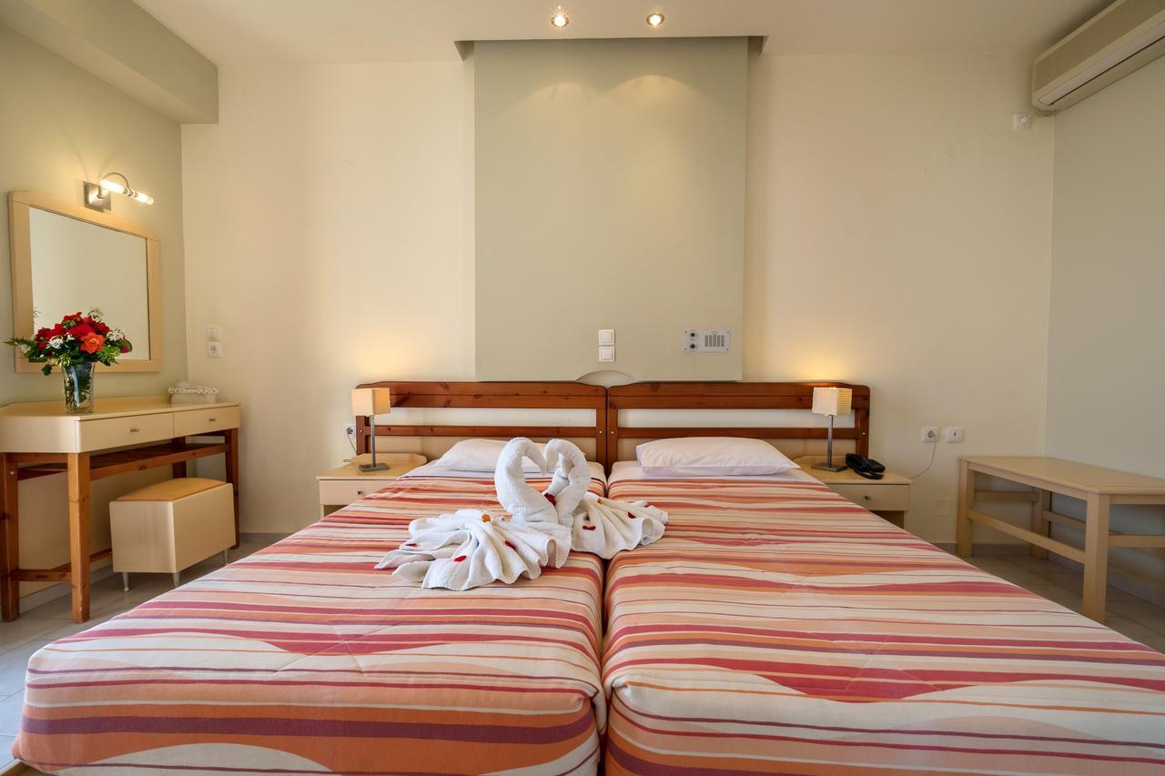Polyrizos Hotel 罗达奇诺 外观 照片
